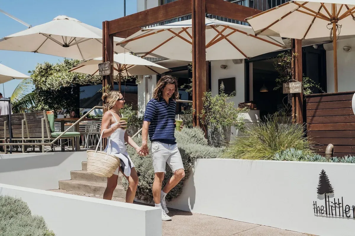 Outdoor seating at the café at Hotel Nelson